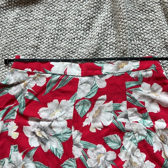 New Look Pinkish Red Shorts with Floral Print - Picture 9 of 9